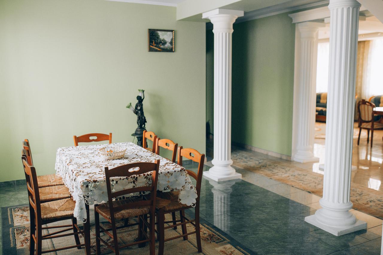 Fermerska Hata Dubno Exterior foto
